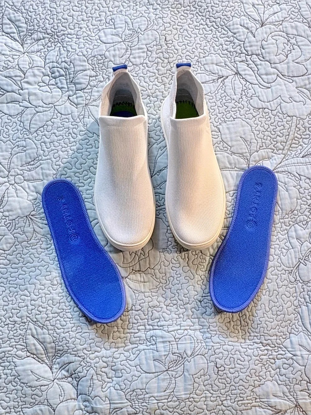 💥Rothy’s The Chelsea White Knit Slip-On Sneaker Boots Women’s Sz 6.5🧡